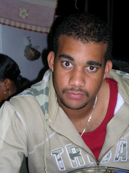 HOOLIGAN,  yannick mon couz!!!!!