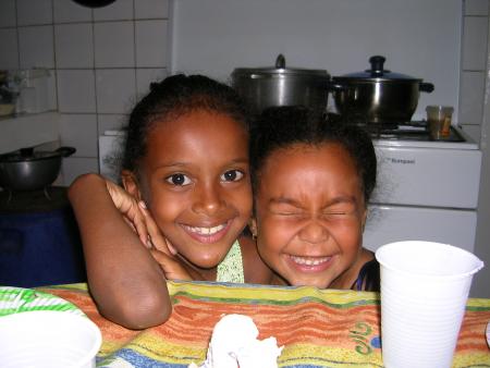 ophélie et camille!!!!!!